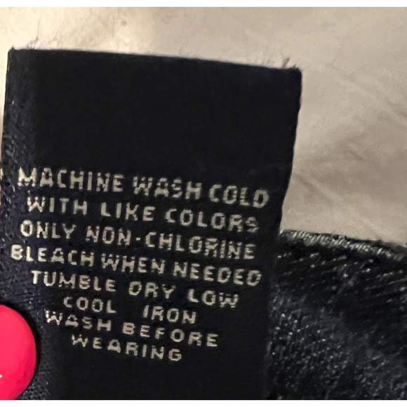 Earl Jean Women's Denim Shorts Size 6 Blue Denim Low Rise Cuff Pockets Stretch - Picture 8 of 9